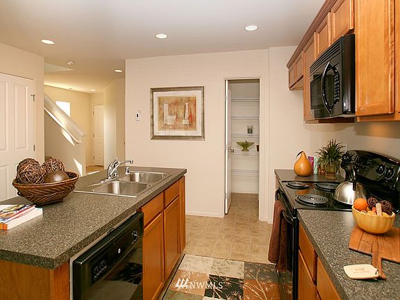 3rd image of 18822 115TH Avenue Ct E #68