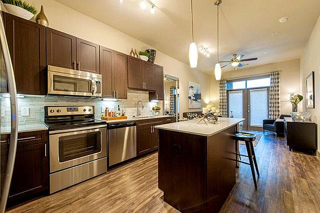2nd image of 2030 Gessner Rd