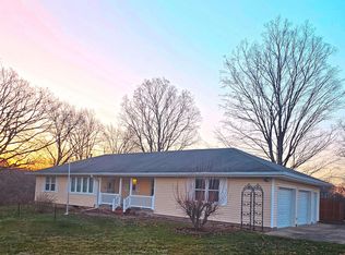 1186 Rentsch Dr, East Peoria, IL
