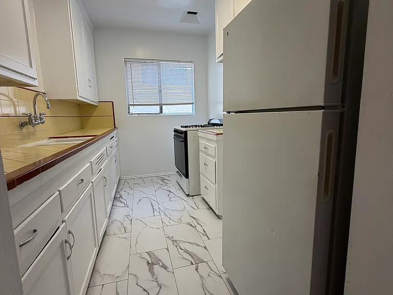 5937 Gregory Ave #5826-4 — Photo 3