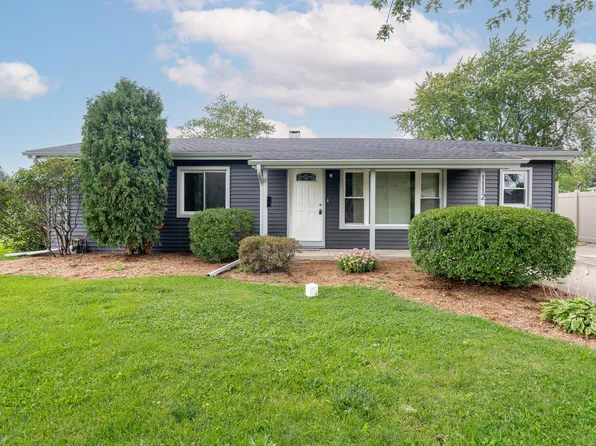 1112 Kim Pl, Lemont, IL 60439