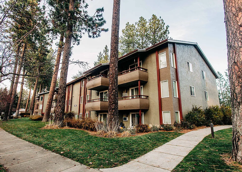 Treetop Apartments