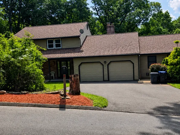 61 Punkup Rd, Oxford, CT 06478