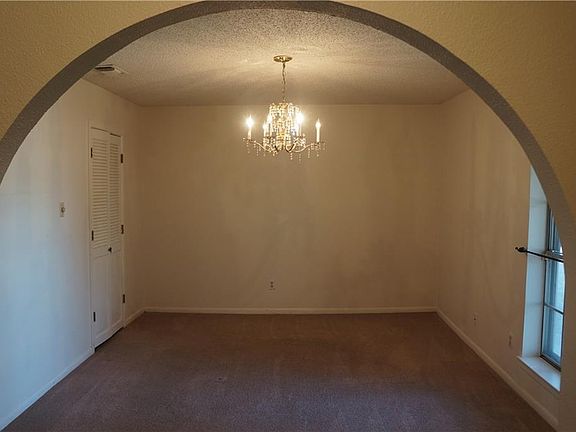 2nd image of 1933 Wildwood Dr