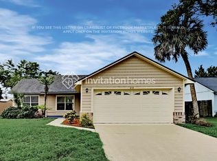 218 S Bristol Cir, Sanford, FL 32773