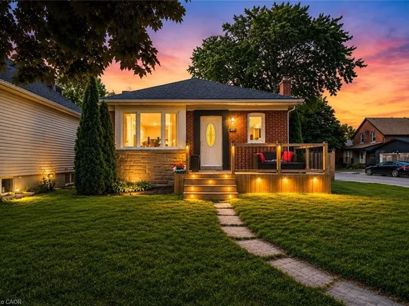 47 Brucedale Ave E, Hamilton, ON L9A 1N1