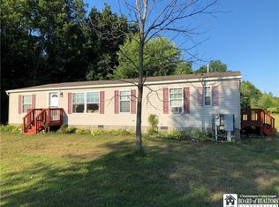 11994 Aldrich Rd, Silver Creek, NY 14136