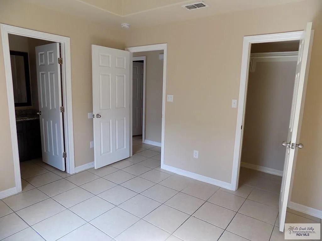 2 bed, 2.0 bath, 952 sqft, $1,100 — Photo 4