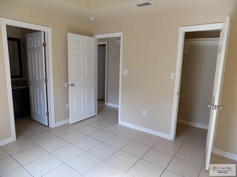 75 Galonsky St #A1 — Photo 4
