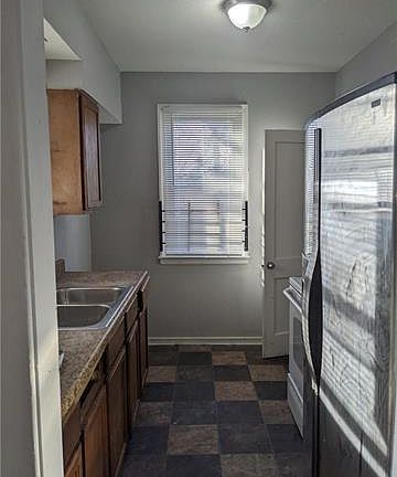 5th image of 2432 Quincy Ave