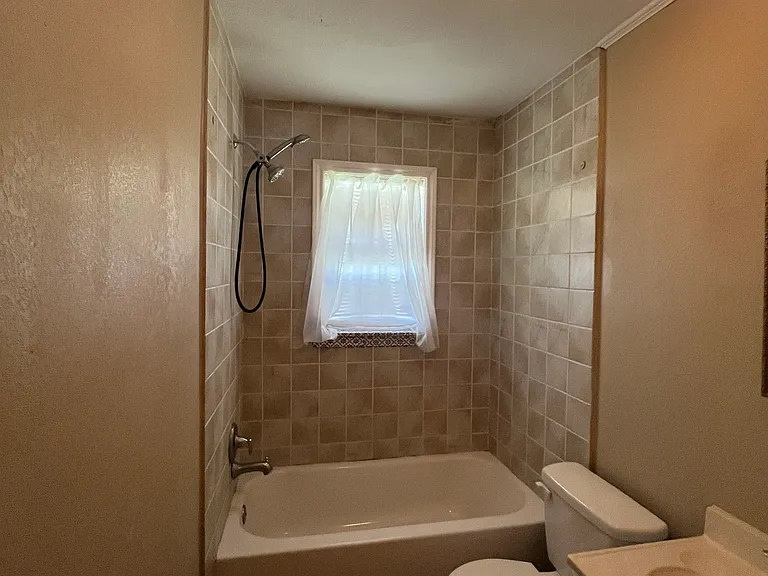159 County Road 3501 — Photo 17