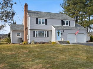1185 N Main St, West Hartford, CT 06117