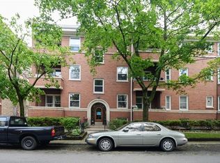 7411 N Greenview Ave #1F, Chicago, IL 60626