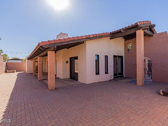 4th image of 2037 E BALBOA Drive