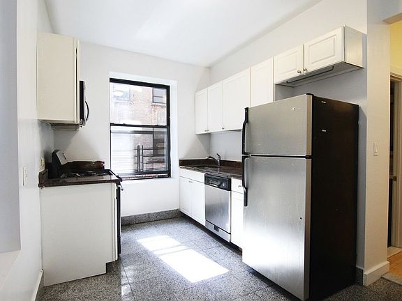 2nd image of 612 W 144th St #2AA
