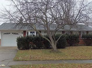 530 Benbow Cir, New Lebanon, OH 45345