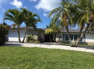 575 Ketch Dr, Naples, FL 34103