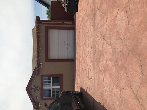 2nd image of 1811 Magnolia St