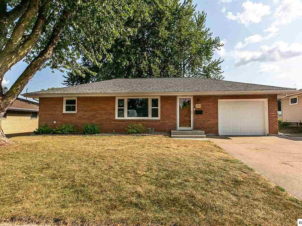 1st image of 1370 Altura Dr