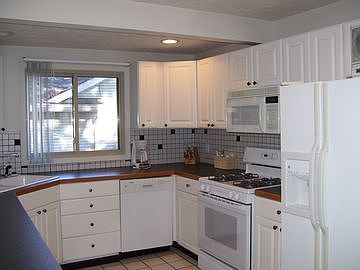 tn_7026_silverlake_kitchen