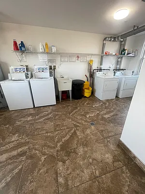 Rented by Voro, LLC | media 11