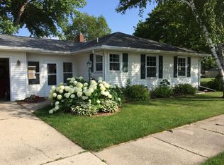 1703 Highview St, De Pere, WI 54115