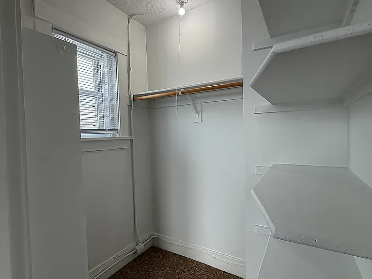 2626 Dewey Ave #6 — Photo 11