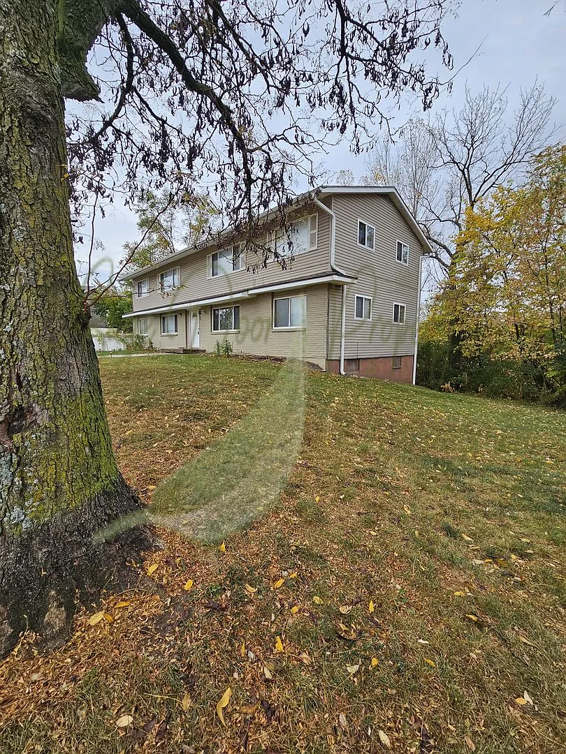 5529-5531 Freeman Ct — Photo 2
