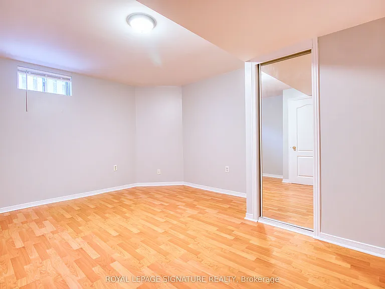7299 Sandhurst Dr #BASEMENT — Photo 13