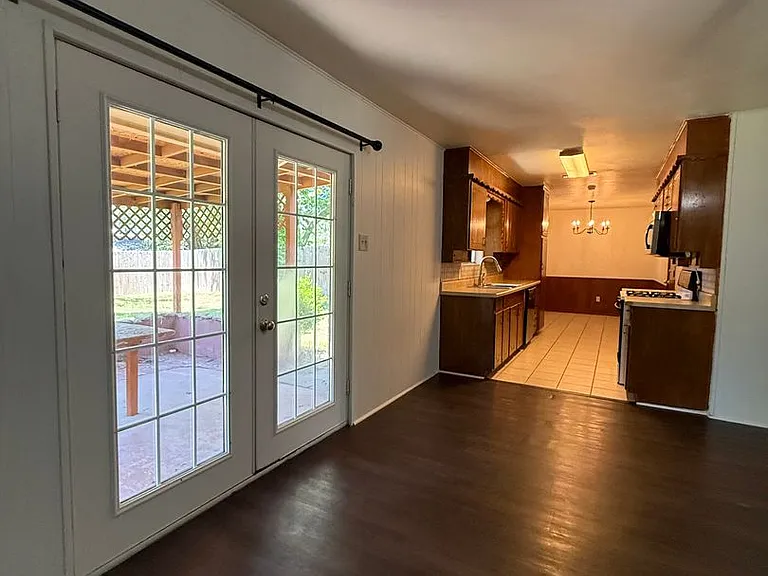 416 Pecan Dr — Photo 11