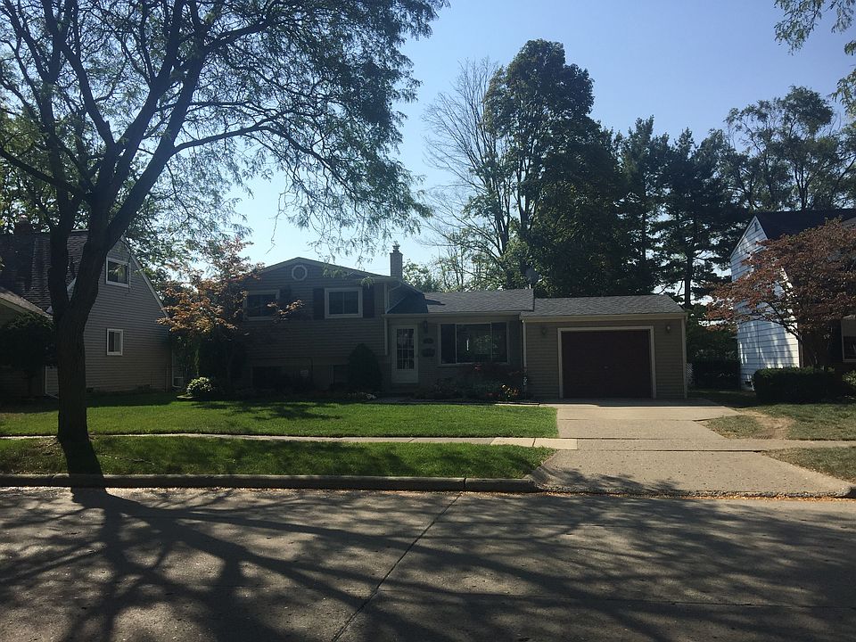 1st image of 255 Burroughs St