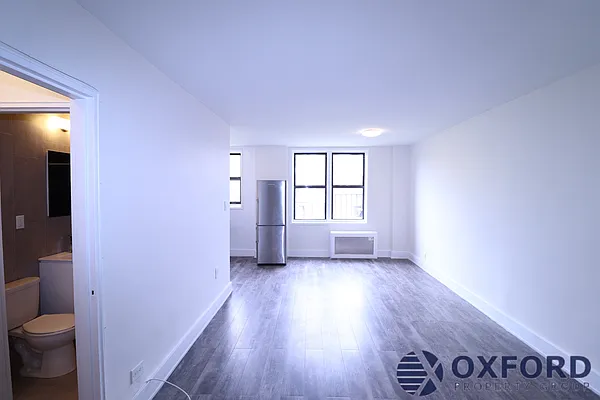 Rented by Oxford Property Group | media 9