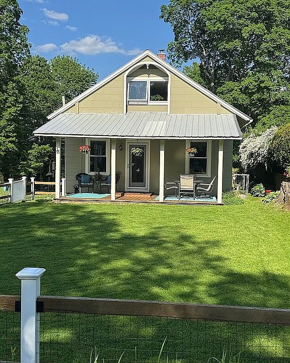 1st image of 22 Gibbs St