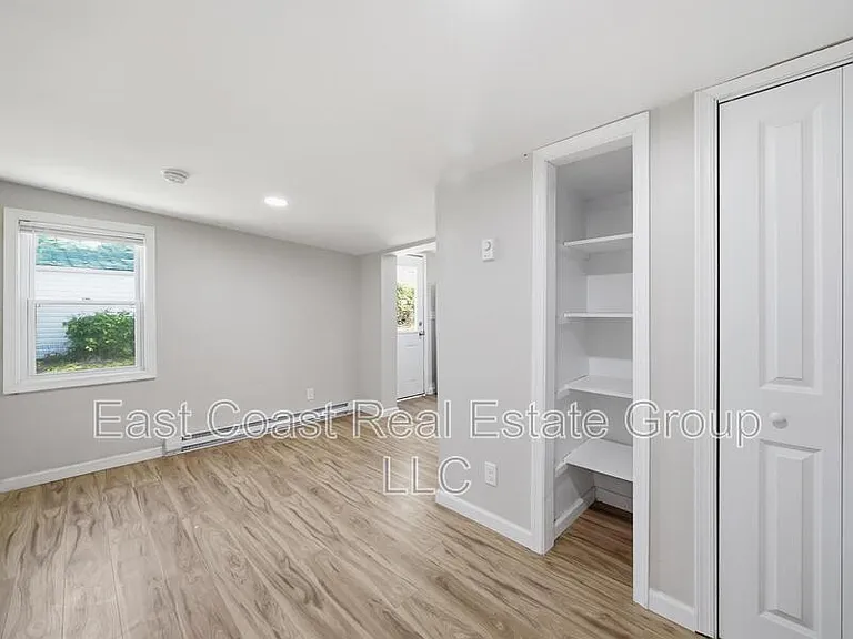 116 S High St — Photo 12