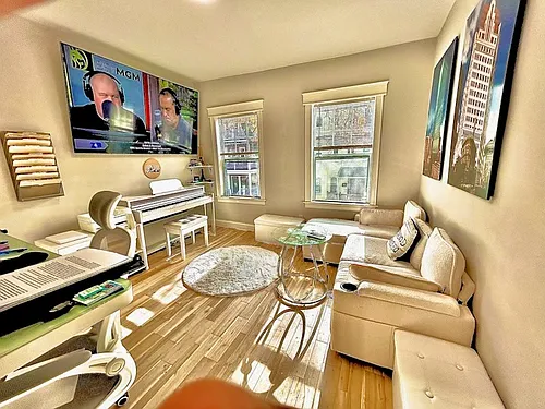 17 Otis St #2 Photo 1