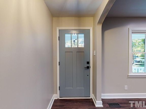 4th image of 2320 Oriole Dr