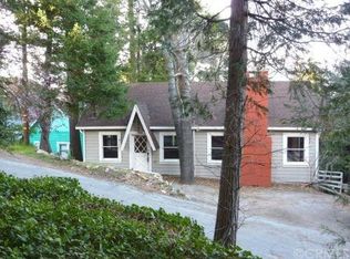 749 N Village Ln, Crestline, CA 92325