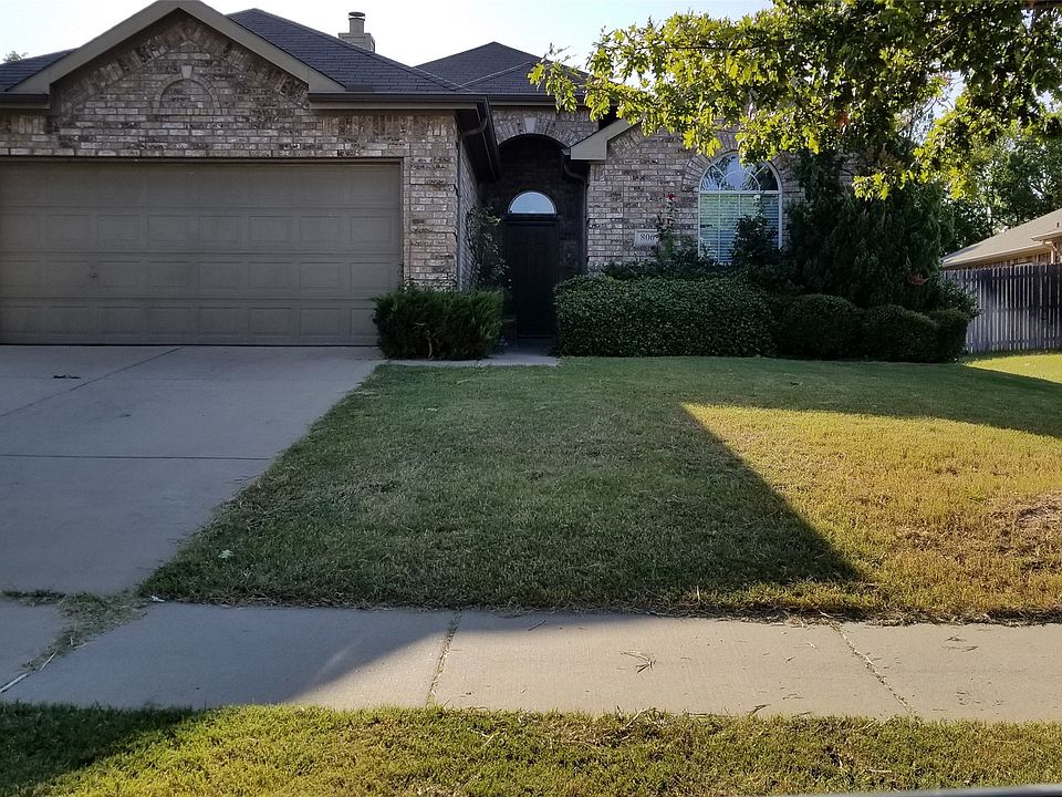1st image of 806 Bens Dr