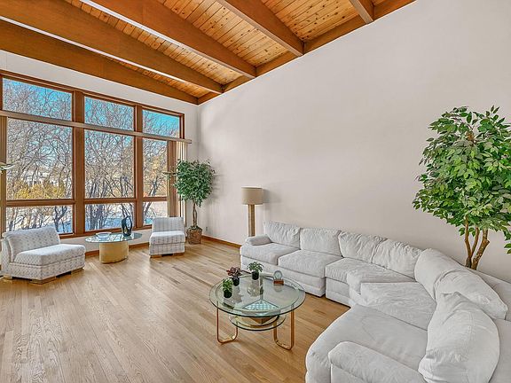 2nd image of 9001 North King ROAD