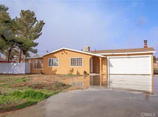11138 Oakwood Ave, Hesperia, CA 92345
