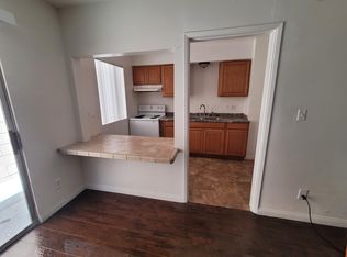 7111 Woodley Ave APT 15, Van Nuys, CA 91406