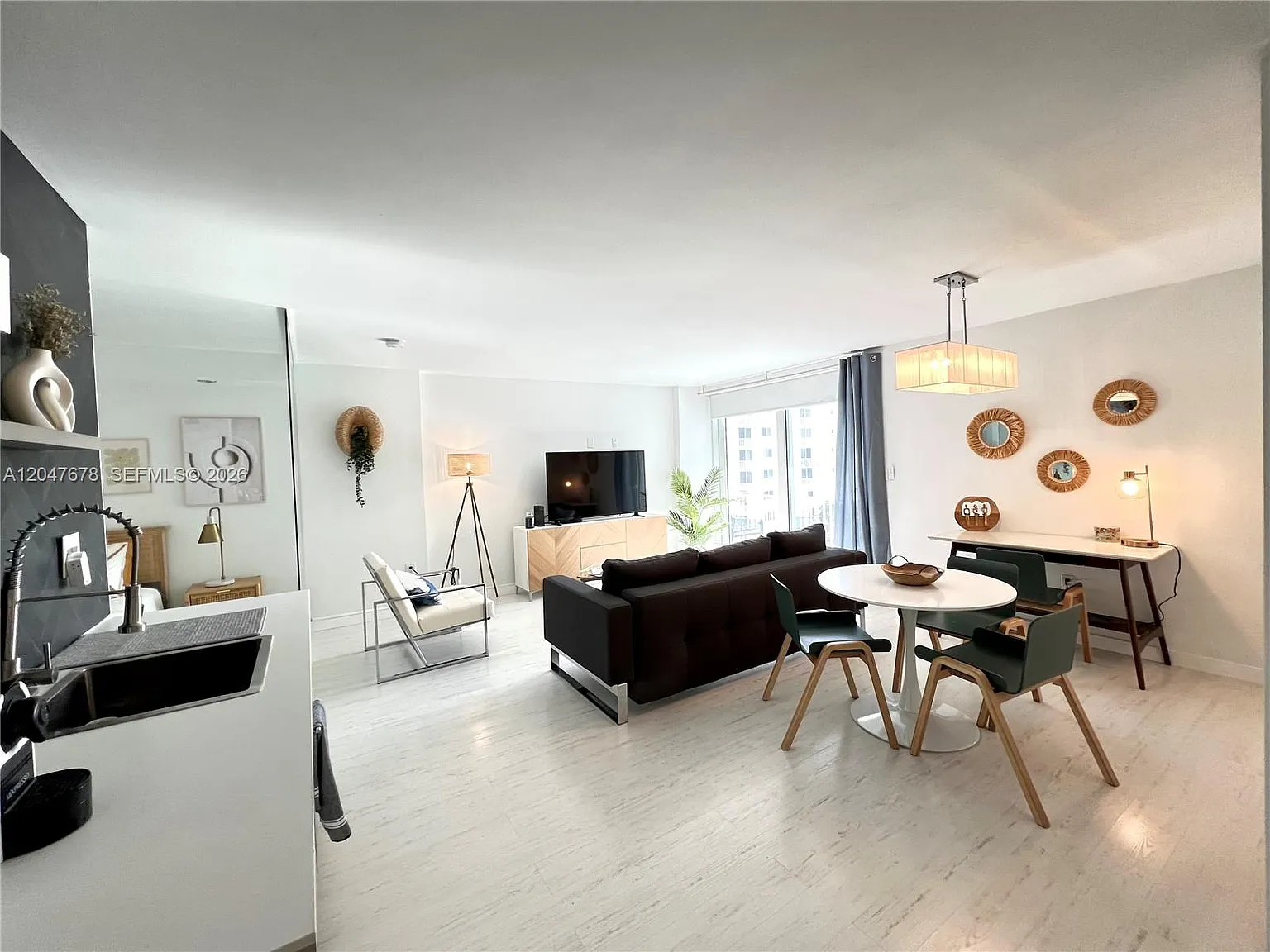 Ocean Point Condo — Photo 4