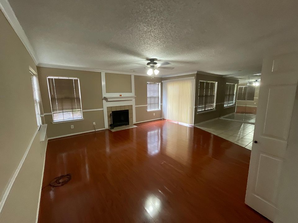 1st image of 2300 Old Spanish Trl APT 1100