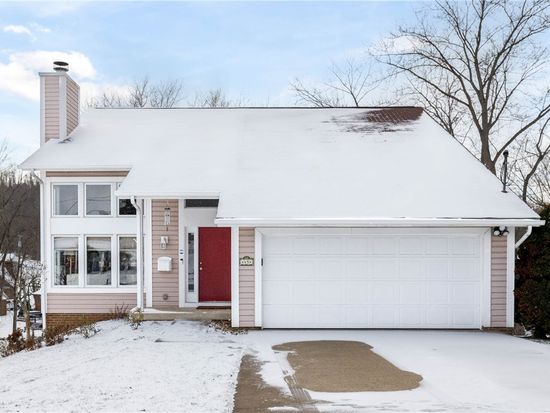 45 Spring Valley Dr, Washington, PA 15301