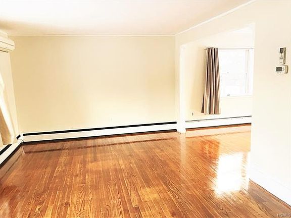 3rd image of 5 Cannon Dr