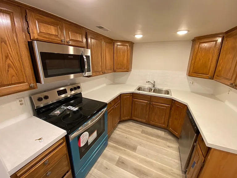 2244 N Canyon Rd #214 — Photo 3