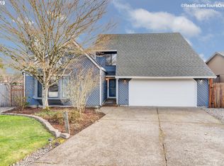5810 NW Landing Dr, Portland, OR 97229