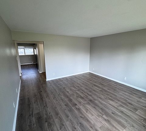 3rd image of 1507 S Riverside Ave APT 1