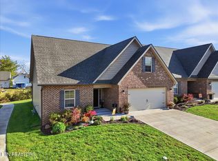 7434 Willow Path Ln, Knoxville, TN 37918