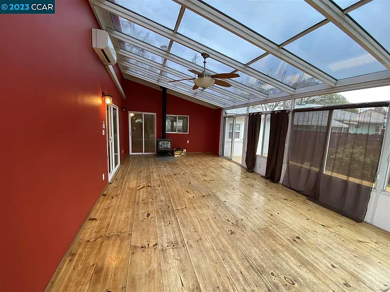 1414 San Carlos Ave — Photo 25
